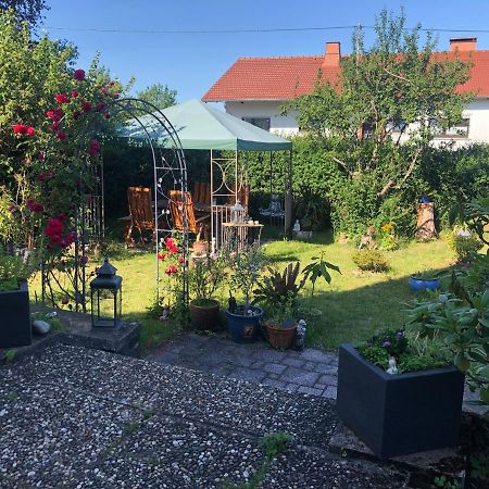 Ferienwohnung Natur Und Steine Oberbrombach Exterior foto